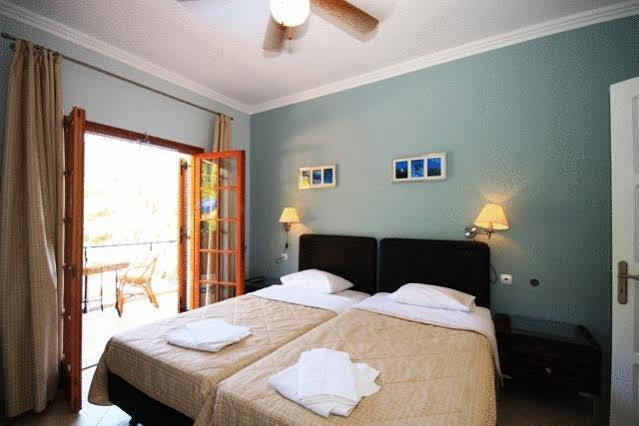 Bella Vista Hotel And Apartments Parga Exterior photo