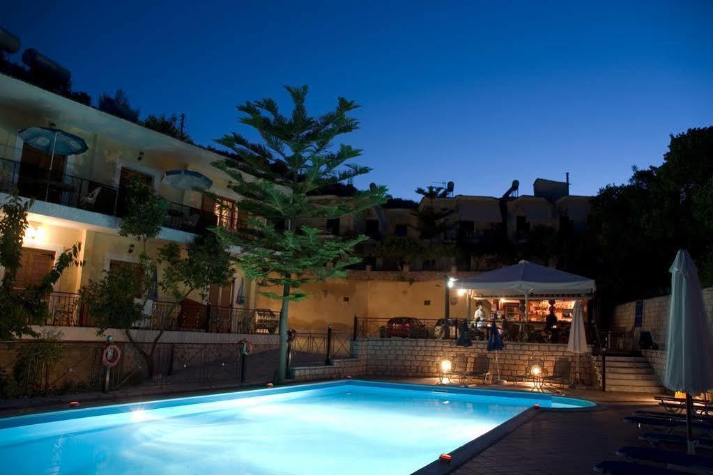 Bella Vista Hotel And Apartments Parga Exterior photo
