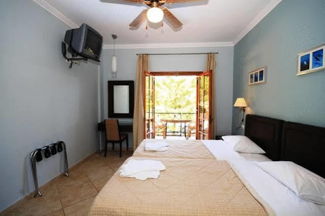 Bella Vista Hotel And Apartments Parga Exterior photo